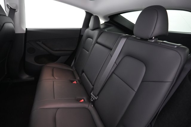 2024 Tesla Model Y — photo 19 of 24