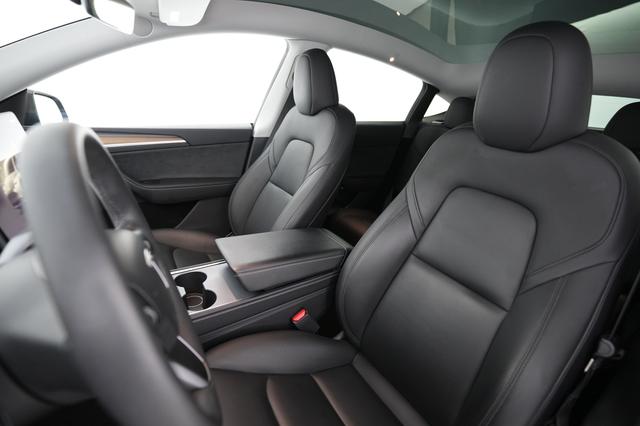 2024 Tesla Model Y — photo 3 of 24
