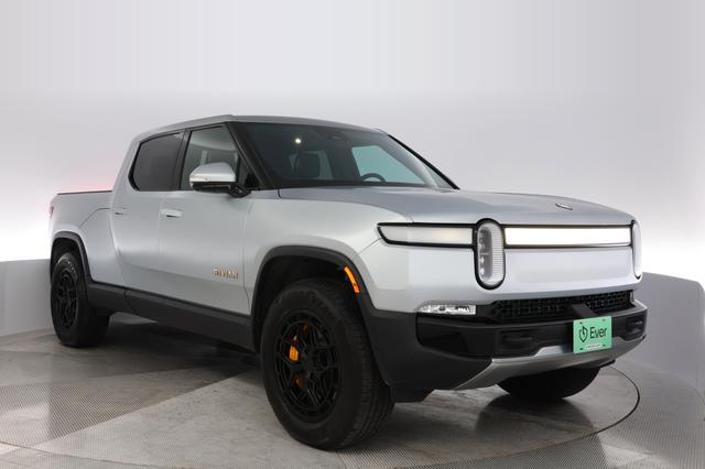2022 Rivian R1T — photo 10 of 21