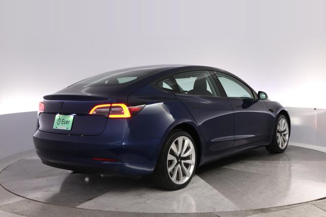 2018 Tesla Model 3 — photo 2 of 24