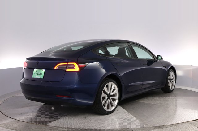 2018 Tesla Model 3 — photo 2 of 24