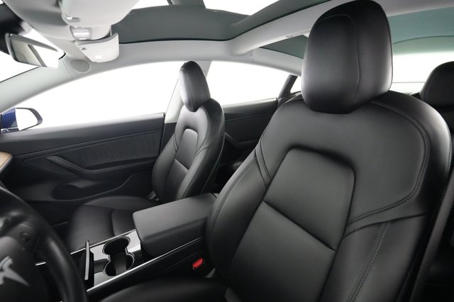 2018 Tesla Model 3 — photo 3 of 24