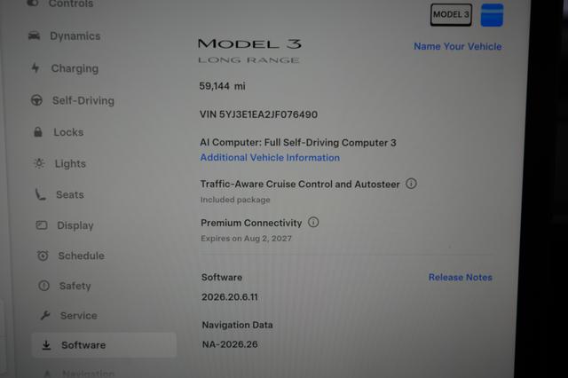2018 Tesla Model 3 — photo 5 of 24