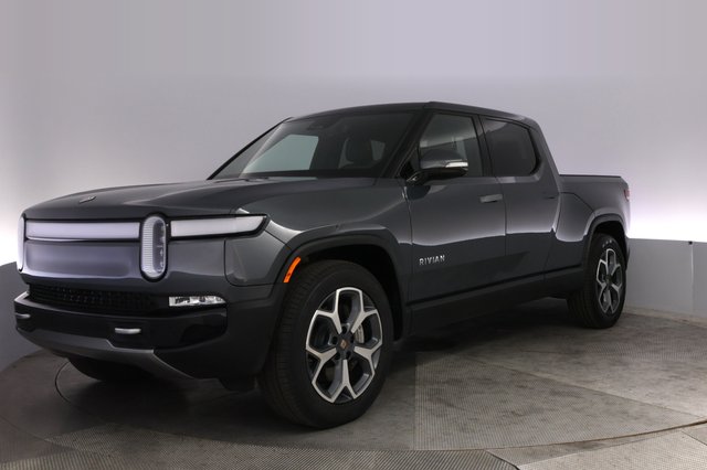 2024 Rivian R1T — VIN 7FCTGBAA5RN030617