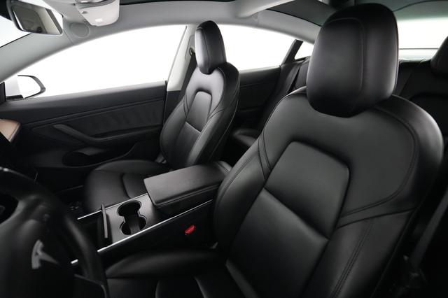 2019 Tesla Model 3 — photo 3 of 26