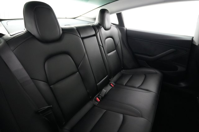 2019 Tesla Model 3 — photo 4 of 26
