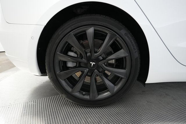 2019 Tesla Model 3 — photo 17 of 26
