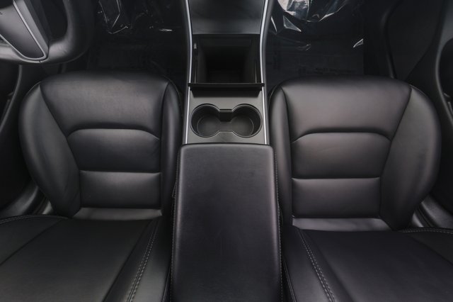 2019 Tesla Model 3 — photo 22 of 26