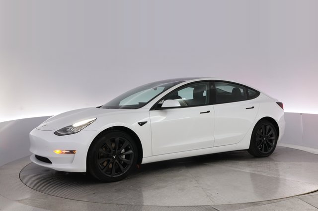 2019 Tesla Model 3 — photo 14 of 26