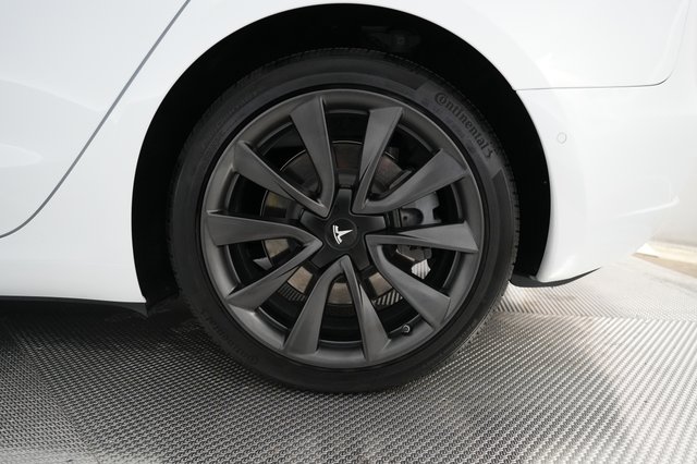 2019 Tesla Model 3 — photo 7 of 26