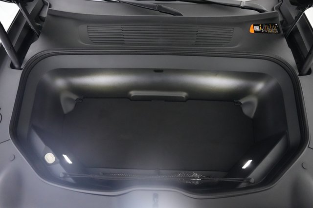 2022 Rivian R1T — photo 24 of 28