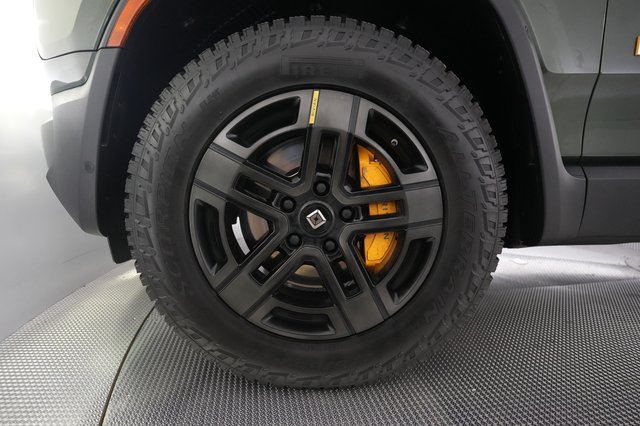 2022 Rivian R1T — photo 15 of 28