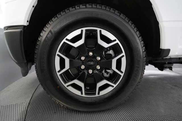 2024 Ford F-150 Lightning — photo 9 of 21