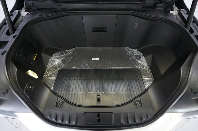 2024 Ford F-150 Lightning — photo 16 of 21