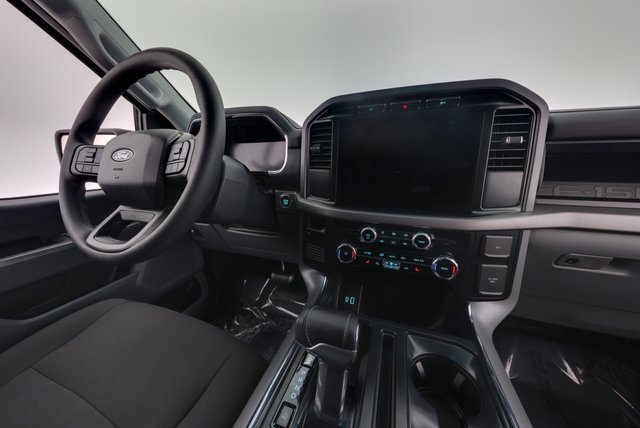 2024 Ford F-150 Lightning — photo 13 of 21