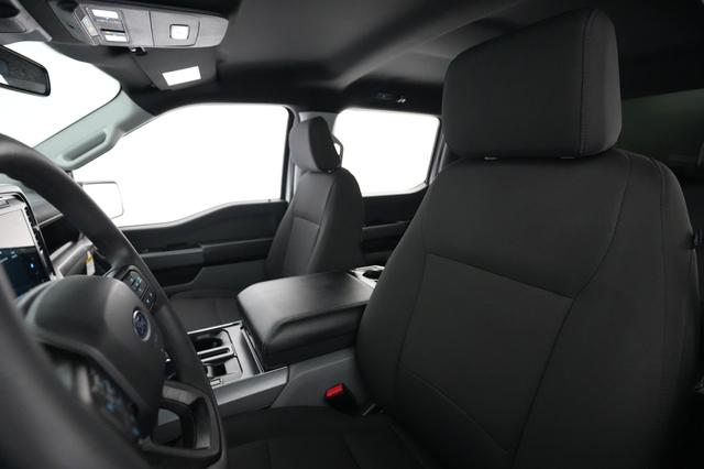2024 Ford F-150 Lightning — photo 3 of 21