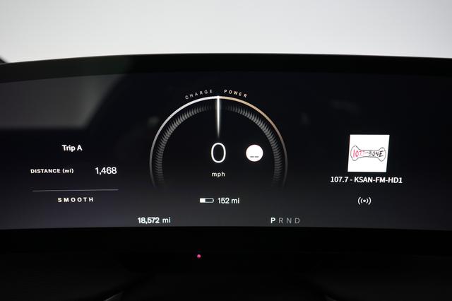 2024 Lucid Air — photo 5 of 24