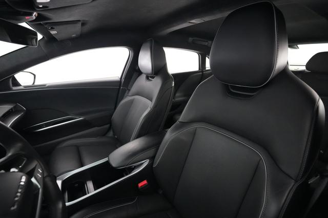 2024 Lucid Air — photo 3 of 24