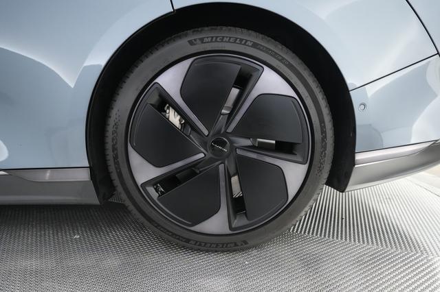 2024 Lucid Air — photo 7 of 24