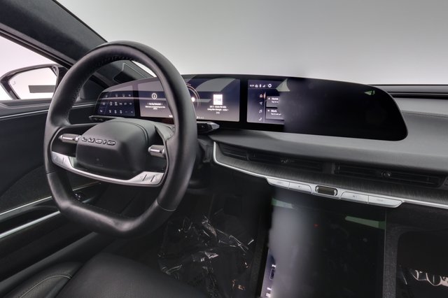 2024 Lucid Air — photo 20 of 24