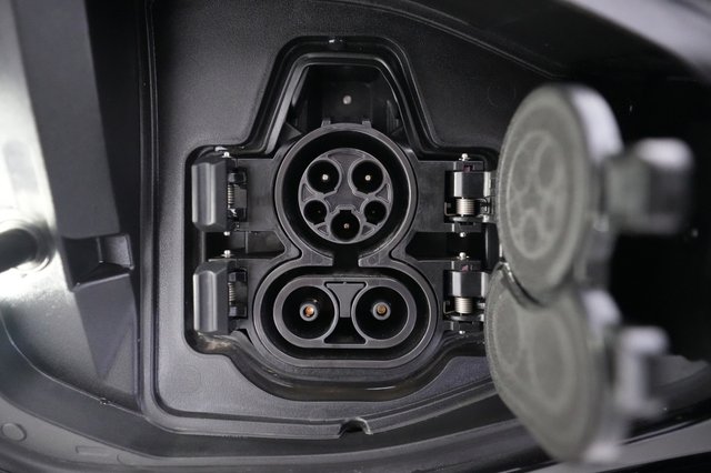 2024 Nissan Ariya — photo 8 of 25