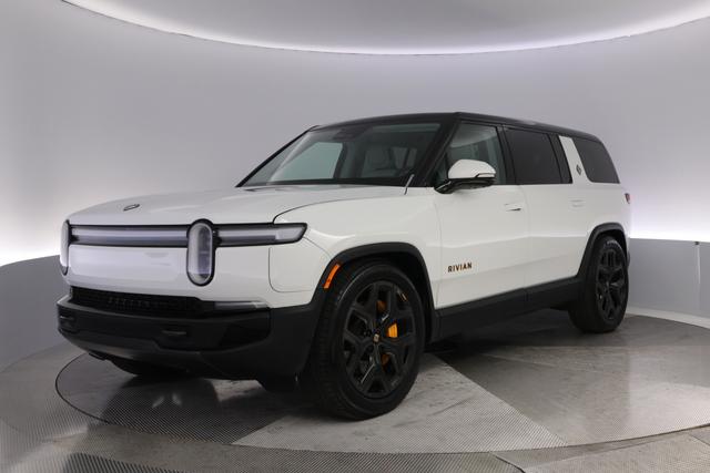 2025 Rivian R1S — VIN 7PDSGCBP1SN068080