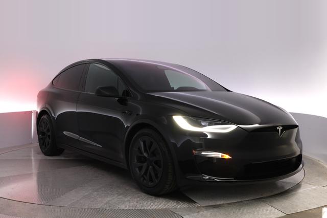 2024 Tesla Model X — photo 10 of 28
