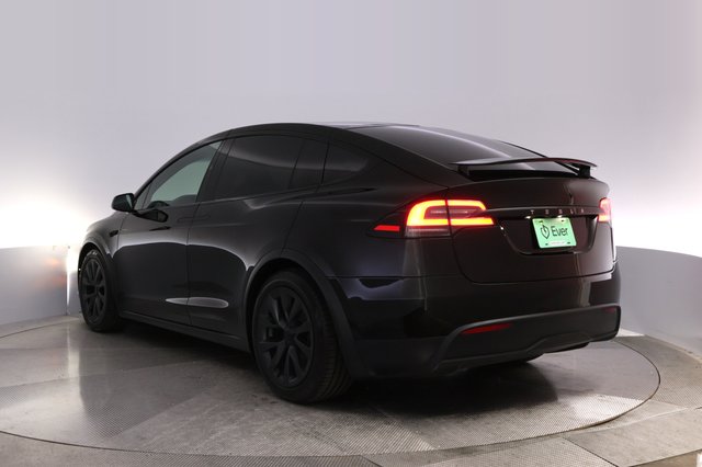 2024 Tesla Model X — photo 13 of 28