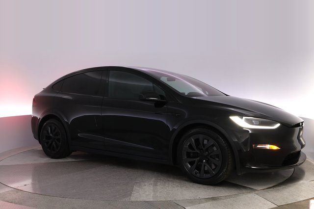 2024 Tesla Model X — photo 11 of 28