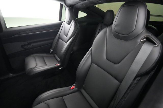 2024 Tesla Model X — photo 19 of 28