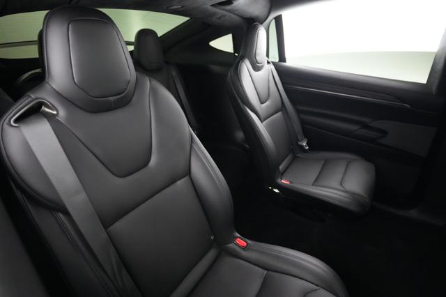 2024 Tesla Model X — photo 4 of 28