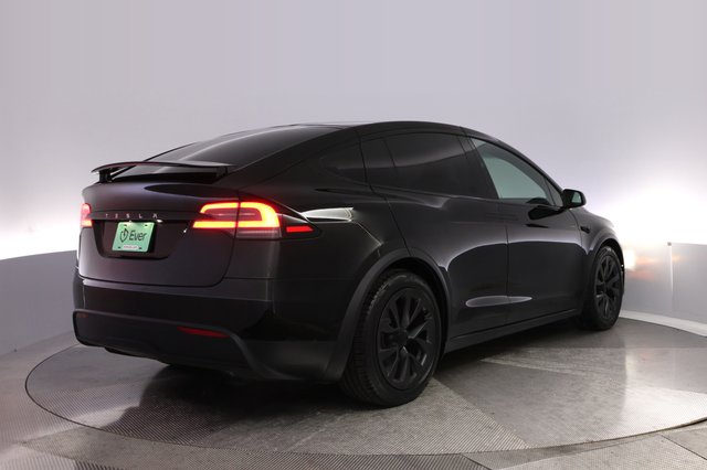 2024 Tesla Model X — photo 2 of 28