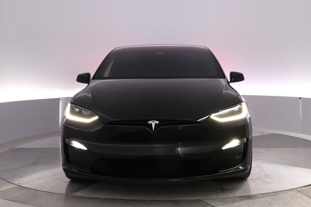 2024 Tesla Model X — photo 9 of 28