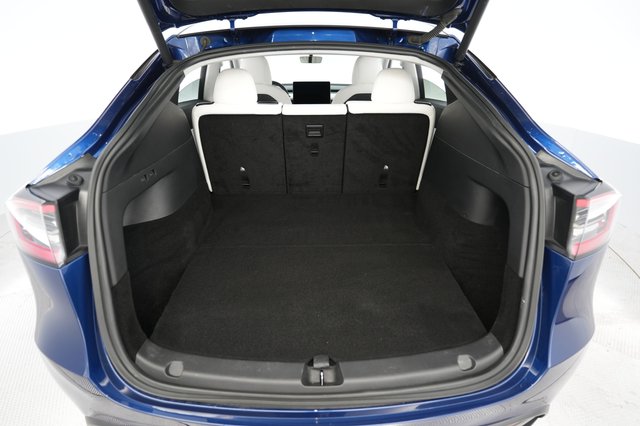 2021 Tesla Model Y — photo 6 of 24