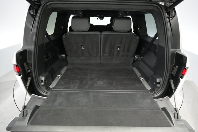 2023 Rivian R1S — photo 6 of 27