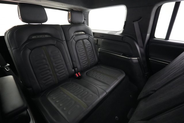 2023 Rivian R1S — photo 21 of 27