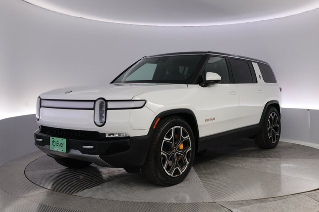 2023 Rivian R1S — VIN 7PDSGABA9PN025338