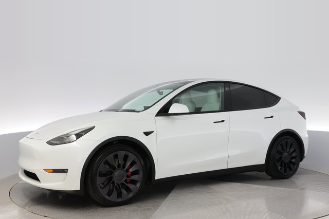 2022 Tesla Model Y — photo 14 of 26