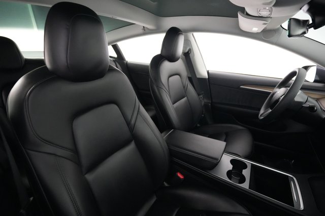 2023 Tesla Model 3 — photo 18 of 26