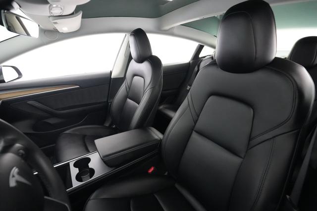 2023 Tesla Model 3 — photo 3 of 26