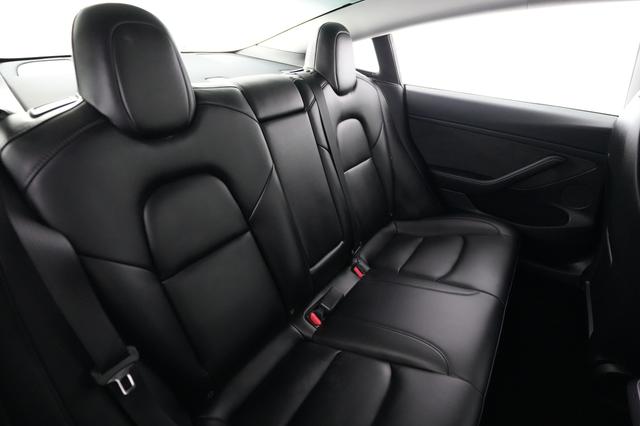 2023 Tesla Model 3 — photo 4 of 26