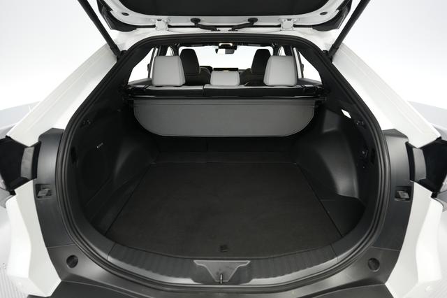 2026 Subaru Solterra — photo 6 of 23