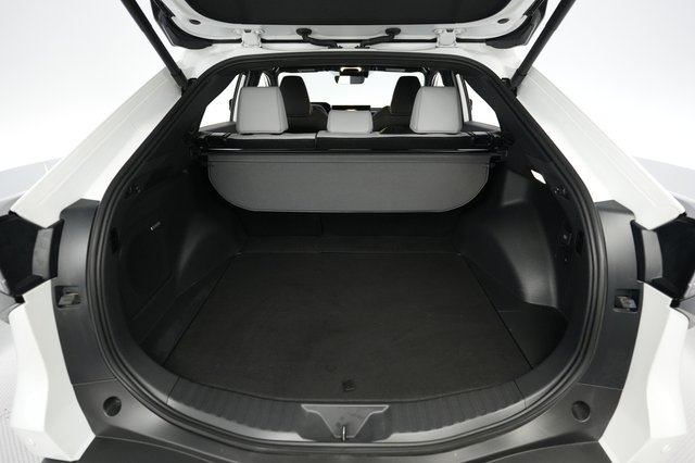 2026 Subaru Solterra — photo 6 of 23