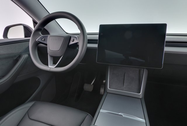 2026 Tesla Model Y — photo 20 of 24