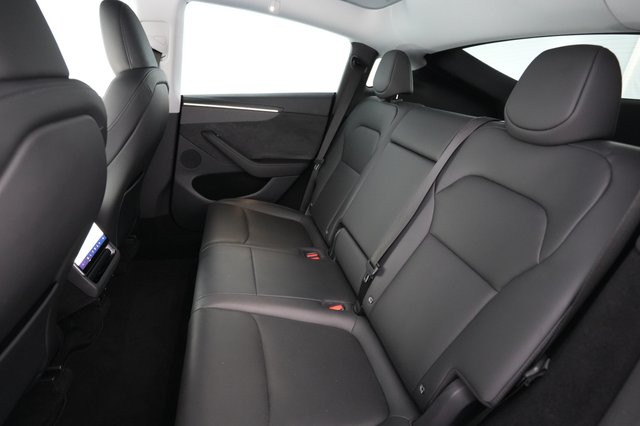 2026 Tesla Model Y — photo 19 of 24