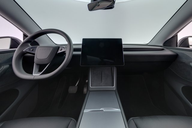 2026 Tesla Model Y — photo 21 of 24