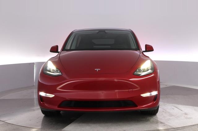 2023 Tesla Model Y — photo 9 of 25