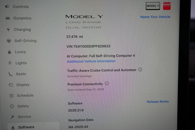 2023 Tesla Model Y — photo 5 of 25