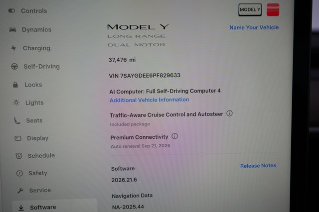 2023 Tesla Model Y — photo 5 of 25