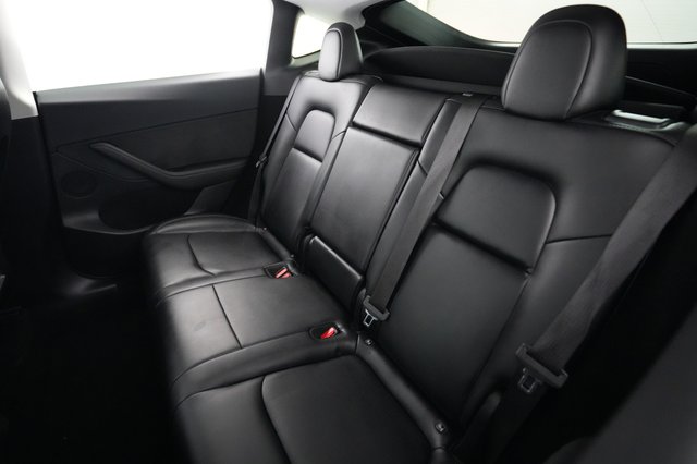 2023 Tesla Model Y — photo 19 of 25